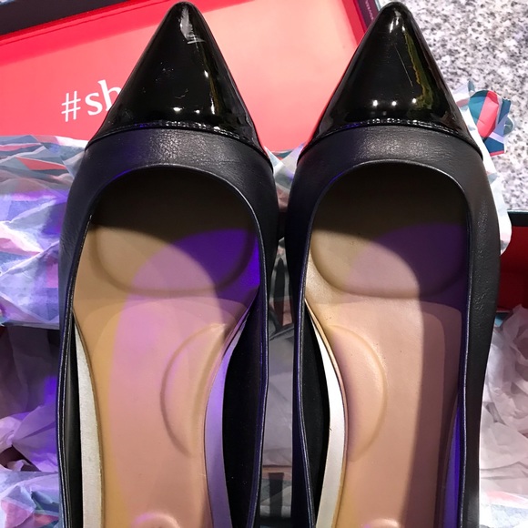 Aerosoles black pointed ballet flats size 11 wide fit leather and patent toe cap - Picture 2 of 7